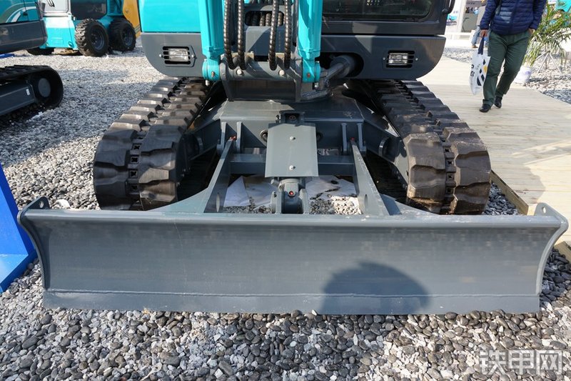 山河智能SWE80B挖掘机局部