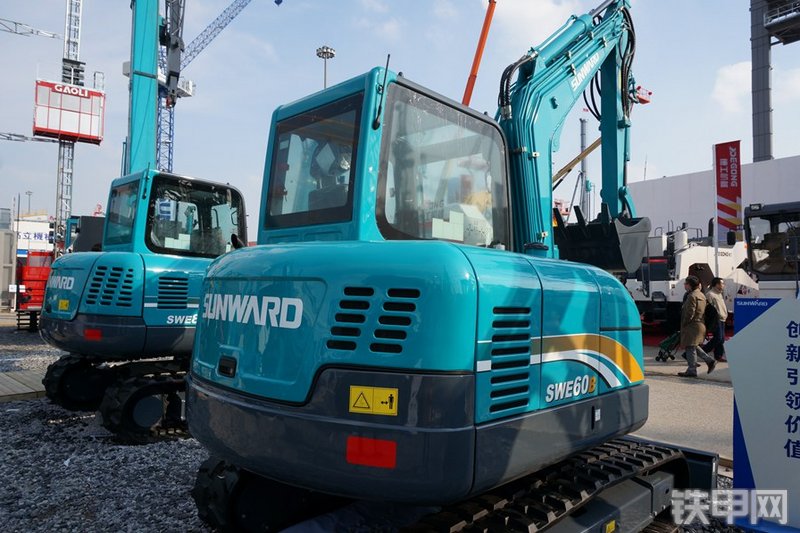 山河智能SWE60B挖掘机局部