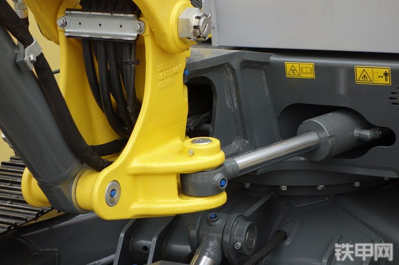 威克诺森6003挖掘机局部