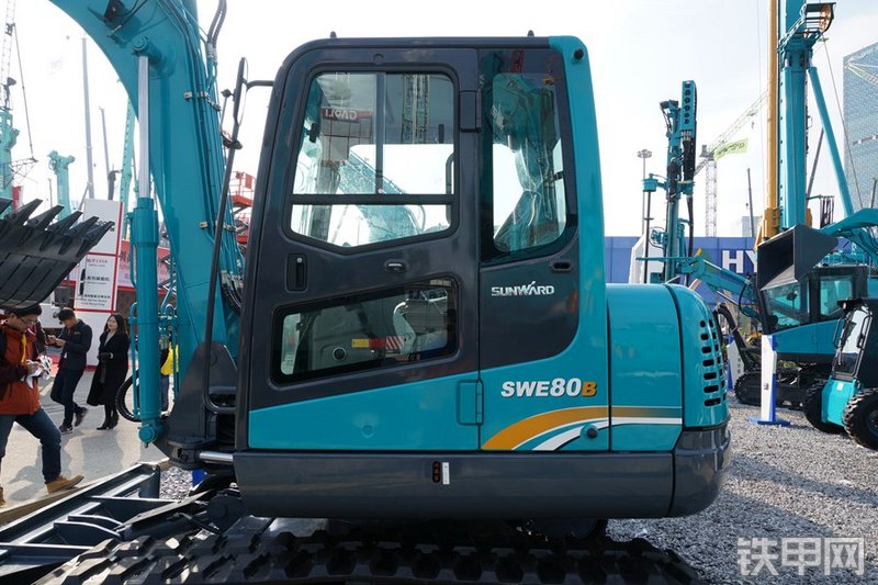 山河智能SWE80B挖掘机整机外观