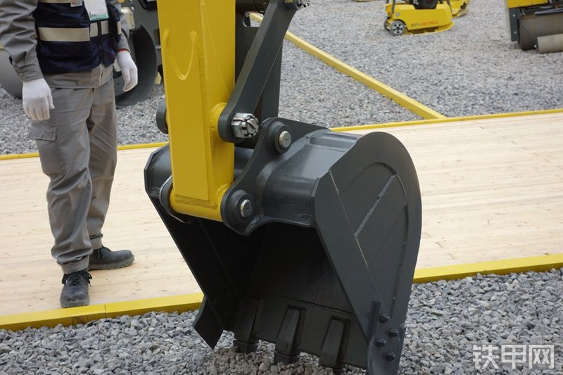 威克诺森6003挖掘机局部