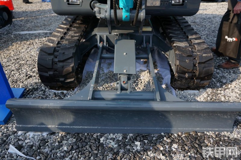 山河智能SWE60B挖掘机局部