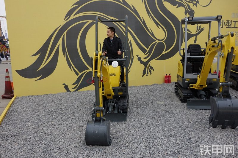 威克诺森803挖掘机整机外观