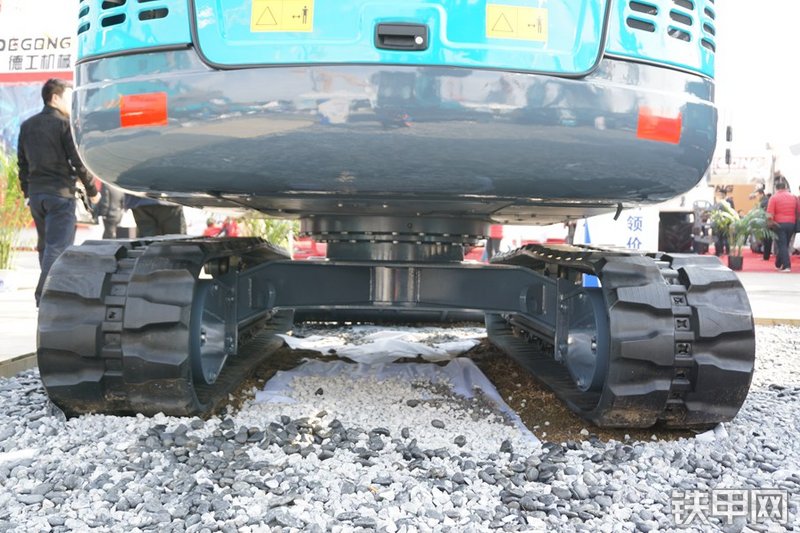 山河智能SWE80B挖掘机局部