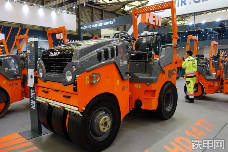 悍马hd14tt轮胎压路机