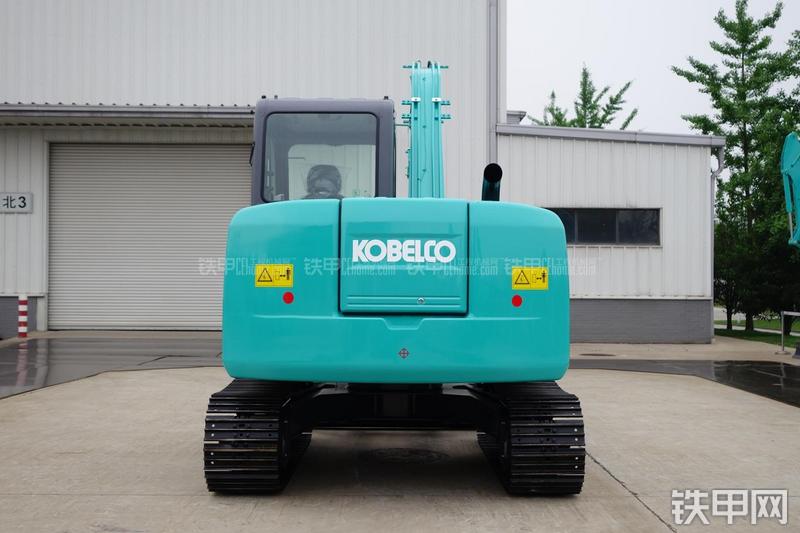 神钢SK75-8挖掘机整机外观