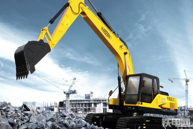 雷沃重工FR220D履带式挖掘机