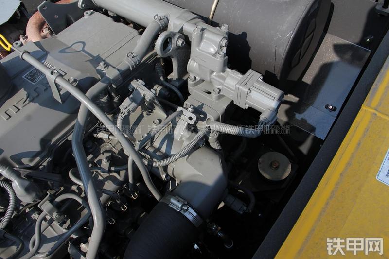 住友SH210-5挖掘机局部