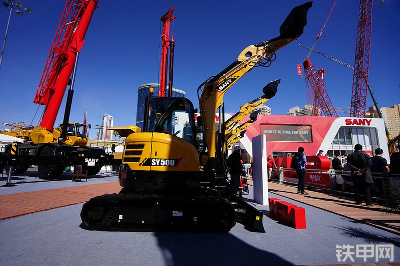 三一重工SY50U履带式挖掘机
