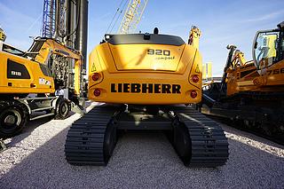 利勃海尔R920挖掘机整机外观