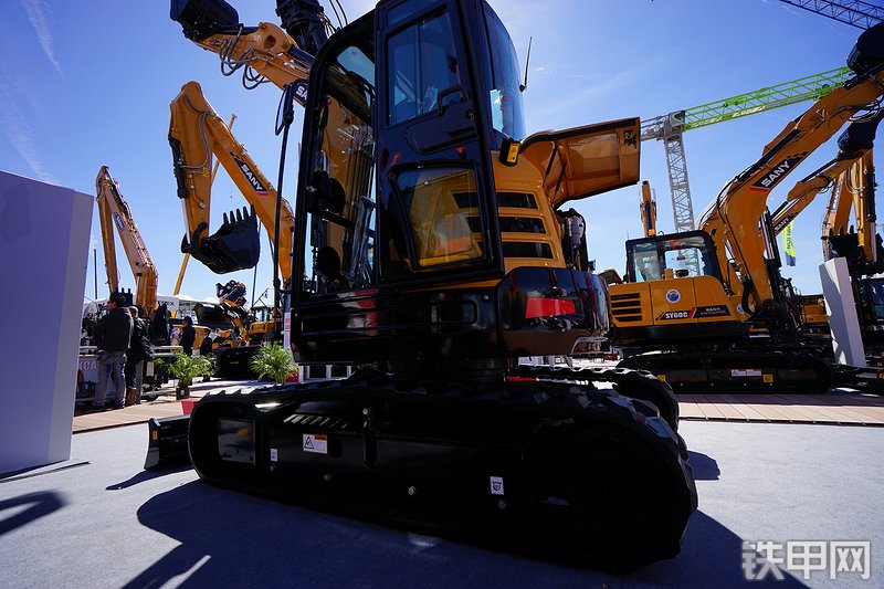 三一重工SY50U挖掘机整机外观