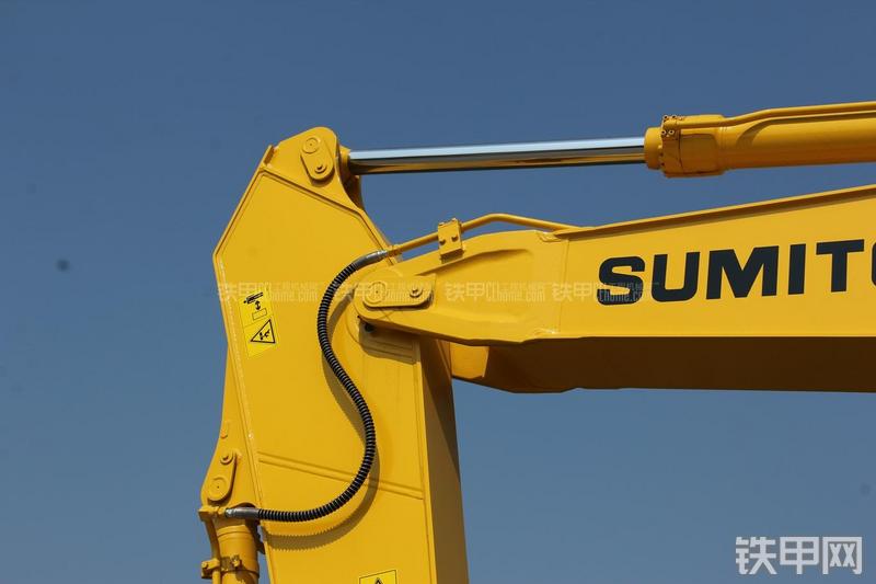 住友SH210-5挖掘机局部