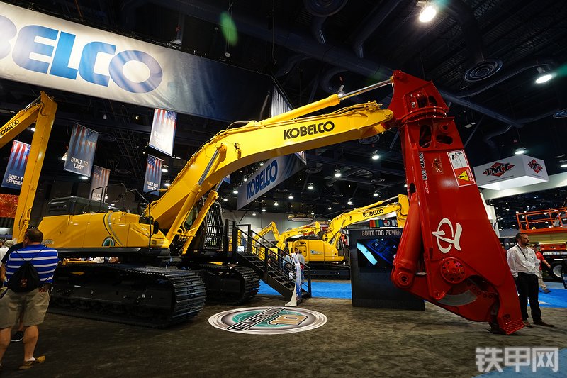 神钢SK500LC-10挖掘机整机外观