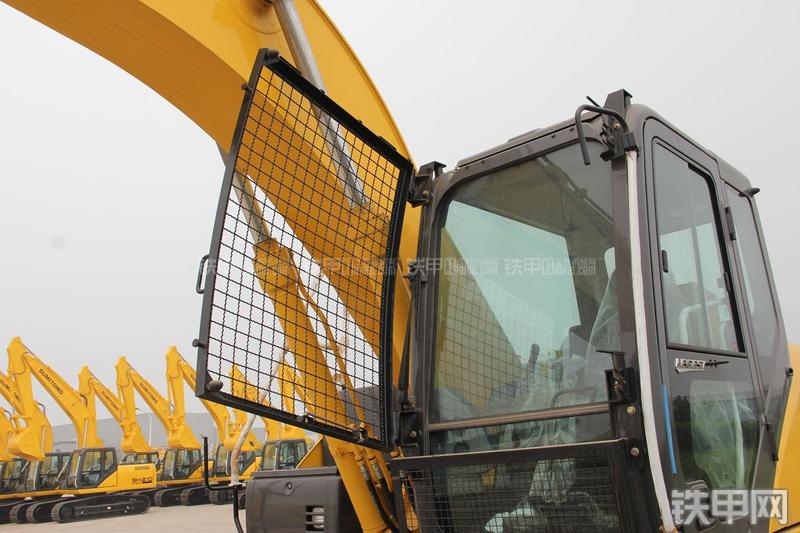 住友SH210-5矿山版挖掘机局部