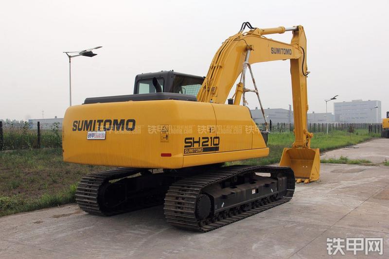 住友SH210-5矿山版挖掘机整机外观