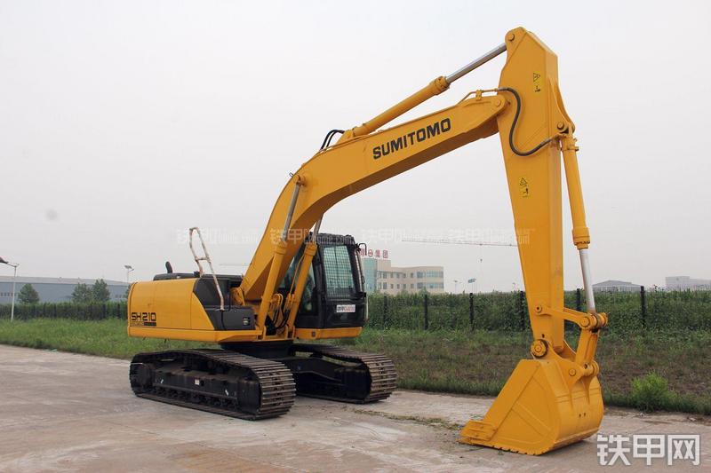 住友SH210-5矿山版挖掘机整机外观
