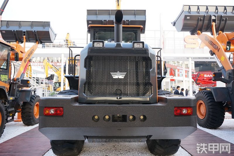 英轩重工YX656H装载机整机外观