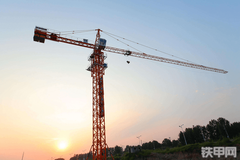 山东明威QTZ80（6010）起重机整机外观