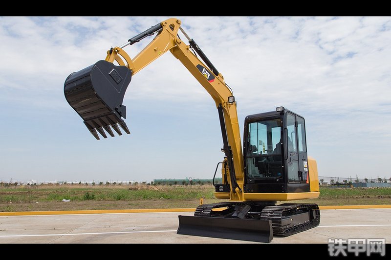 卡特彼勒306E2小型液压挖掘机整机外观