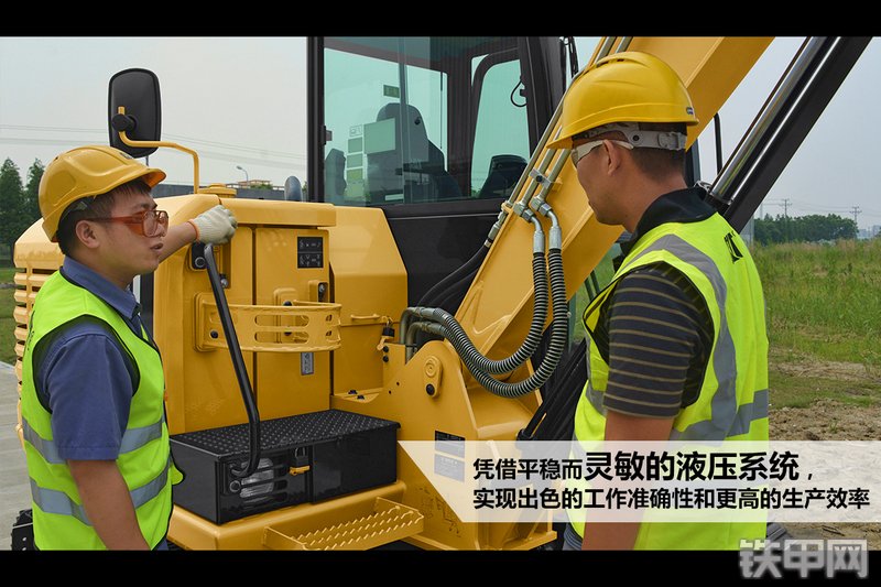 卡特彼勒306E2小型液压挖掘机局部