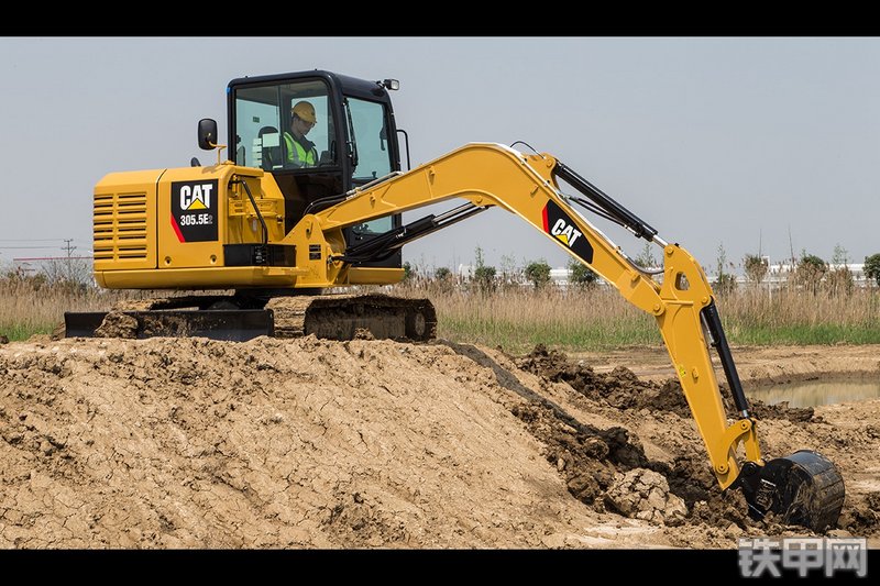 卡特彼勒306E2小型液压挖掘机整机外观