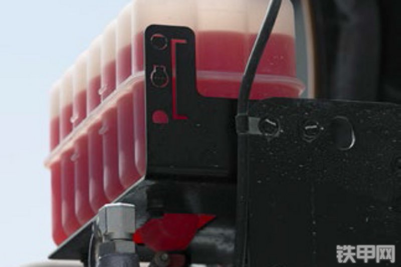 卡特彼勒962L装载机局部