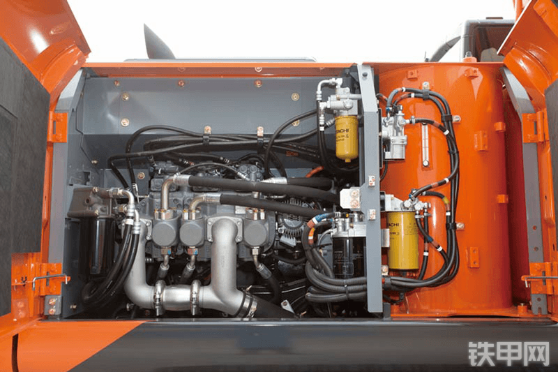 日立ZH200-5A挖掘机局部