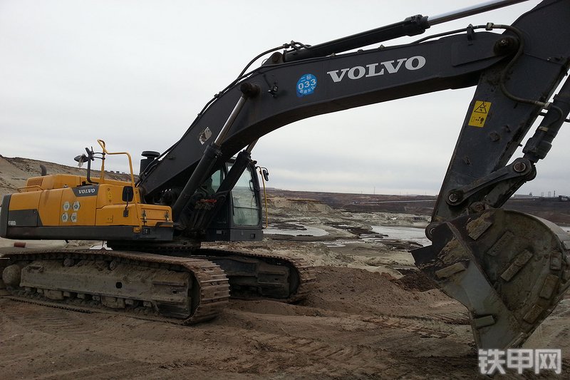 沃尔沃ec480dl挖掘机