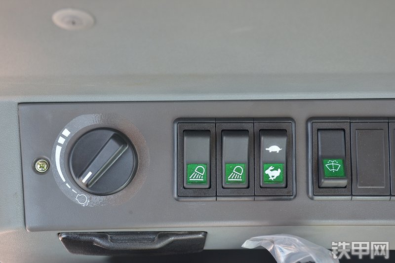 山东临工E660F挖掘机局部