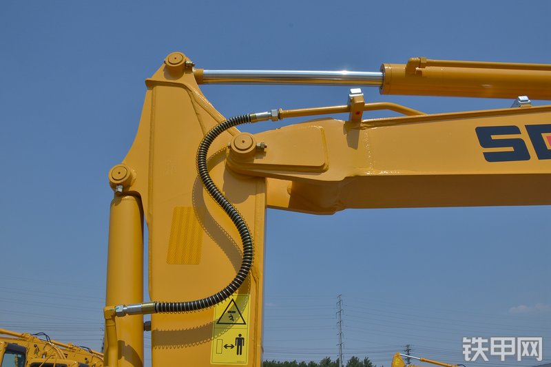 山东临工E660F挖掘机局部