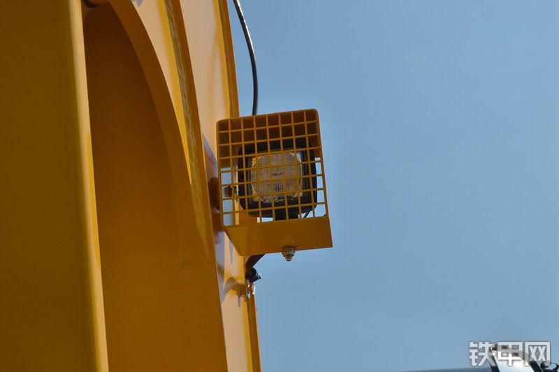 山东临工E660F挖掘机局部