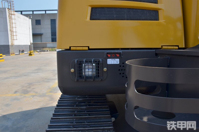 山东临工E660F挖掘机局部