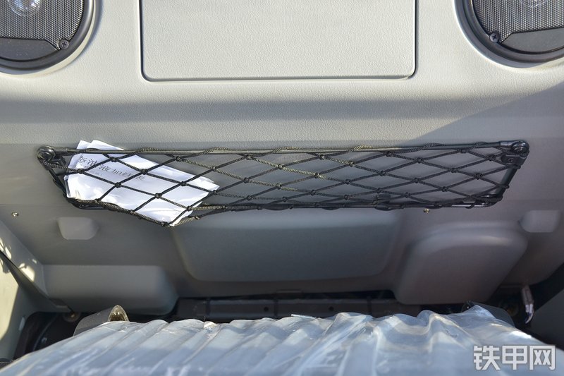 山东临工E665F挖掘机局部