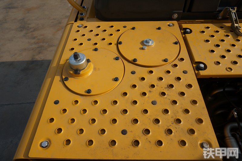 山东临工E6460F挖掘机局部