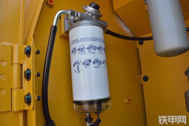 山东临工E6210F挖掘机局部