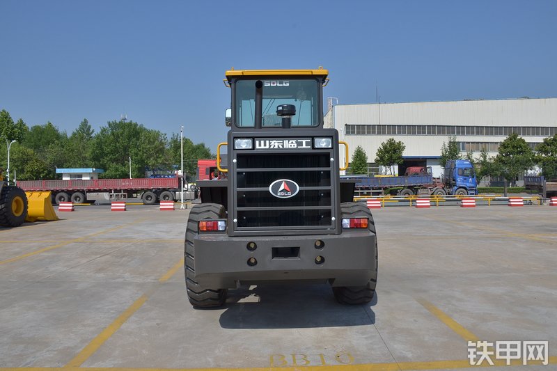 山东临工L933装载机整机外观