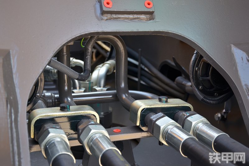 山东临工E6210F挖掘机局部