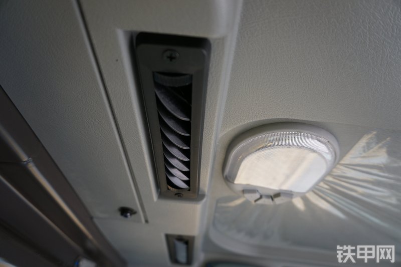 山东临工E6460F挖掘机局部