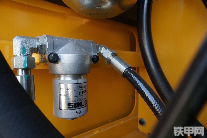 山东临工E6460F挖掘机局部