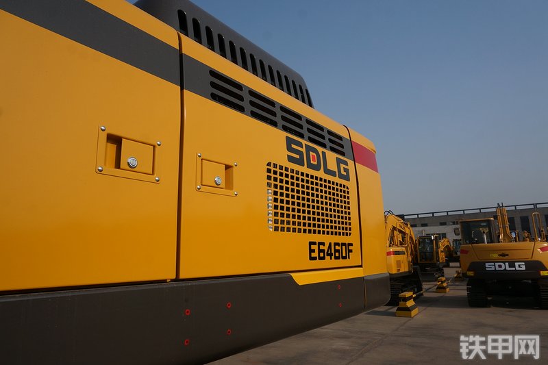 山东临工E6460F挖掘机局部