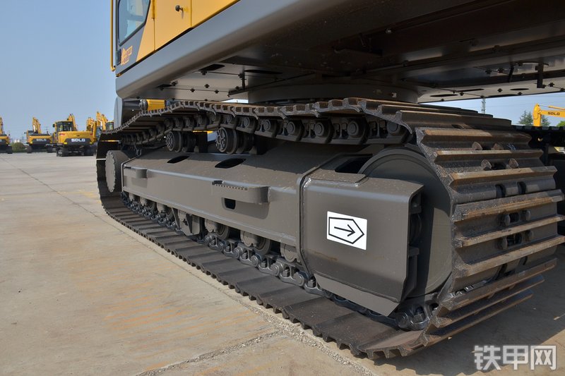 山东临工E6210F挖掘机局部