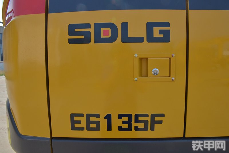 山东临工E6135F挖掘机其他