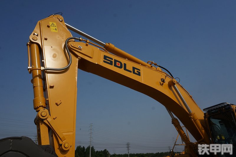 山东临工E6460F挖掘机局部