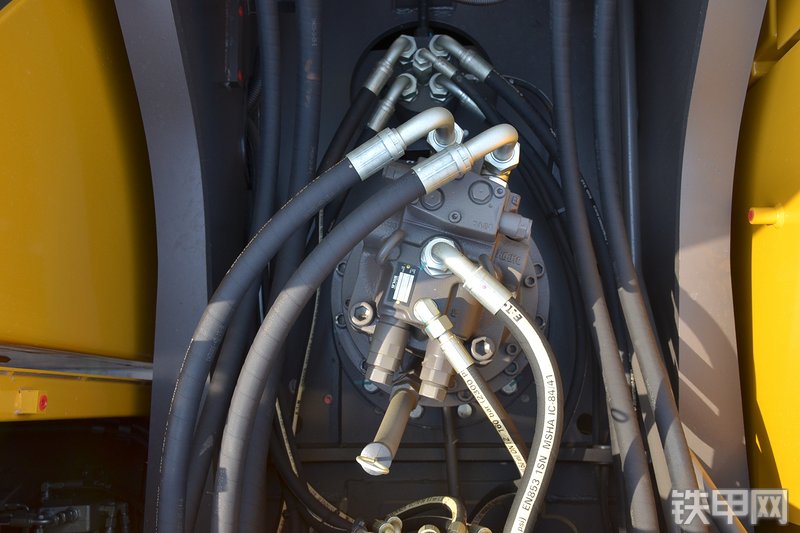 山东临工E6210F挖掘机局部