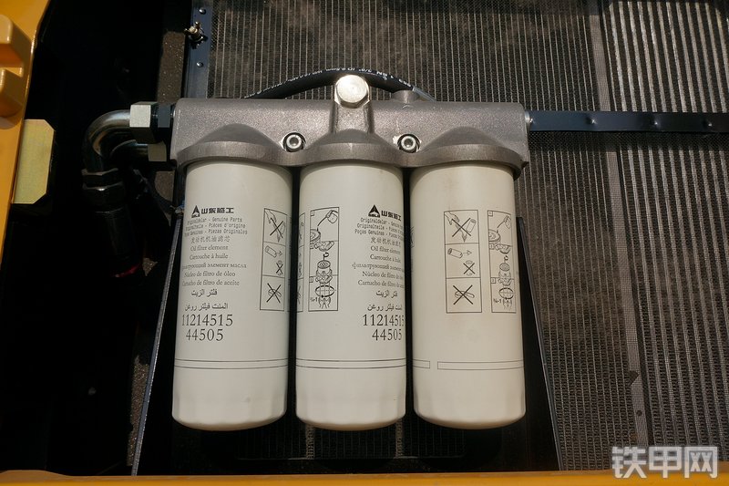 山东临工E6460F挖掘机局部