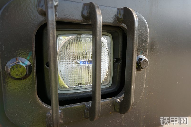 山东临工E6460F挖掘机局部