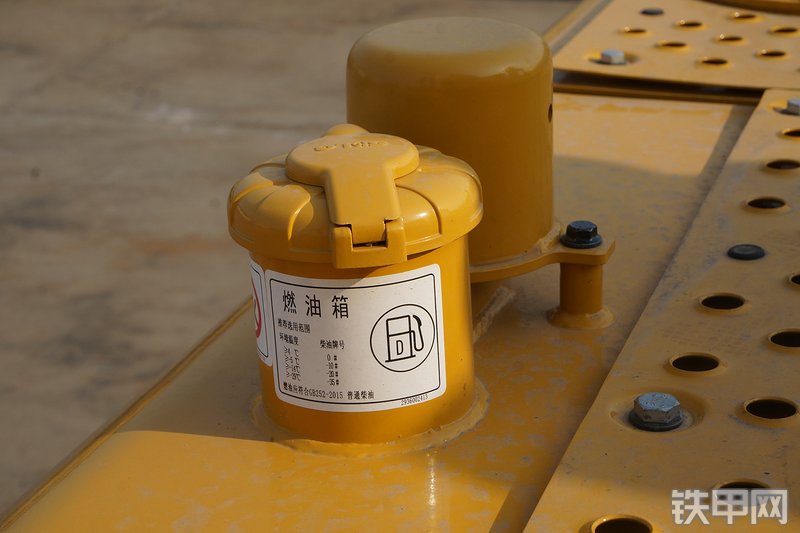 山东临工E6460F挖掘机局部