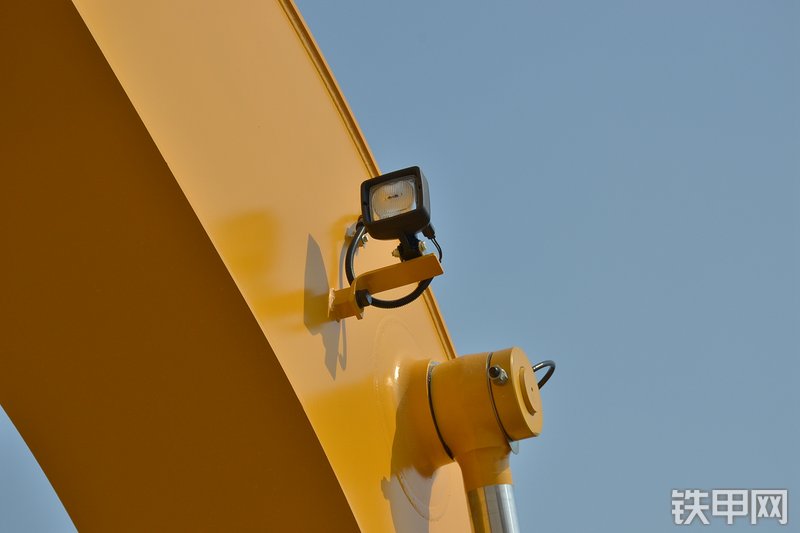 山东临工E6210F挖掘机局部