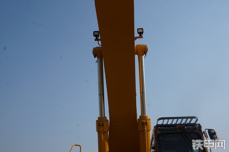 山东临工E6460F挖掘机局部