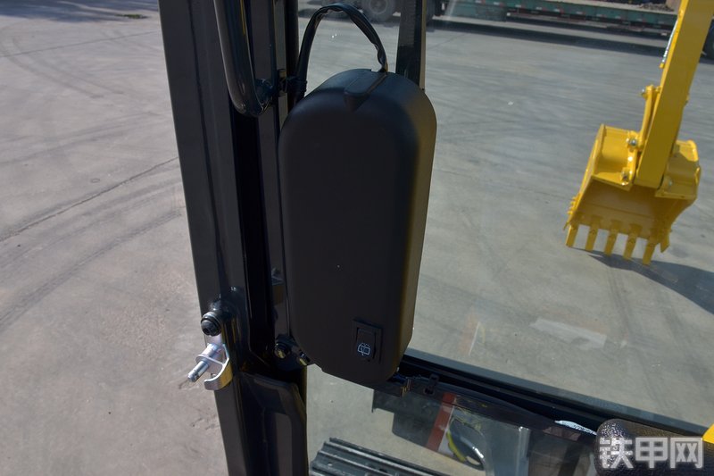 小松PC56-7挖掘机局部